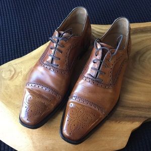 Magnanni 8.5 brown leather Oxford brogues.